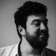 Photo de profil en noir et blanc