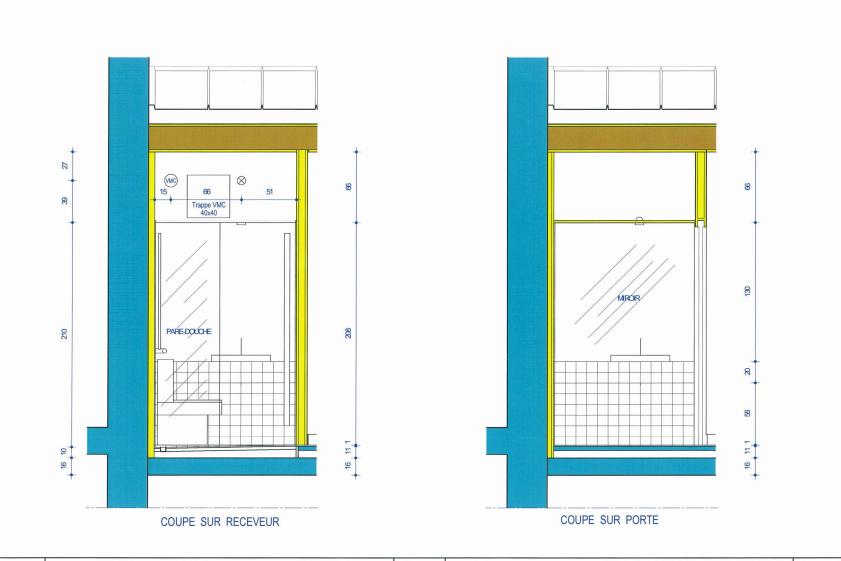 Coupes transversales de détail sur le cabinet de toilette de l'extension. 