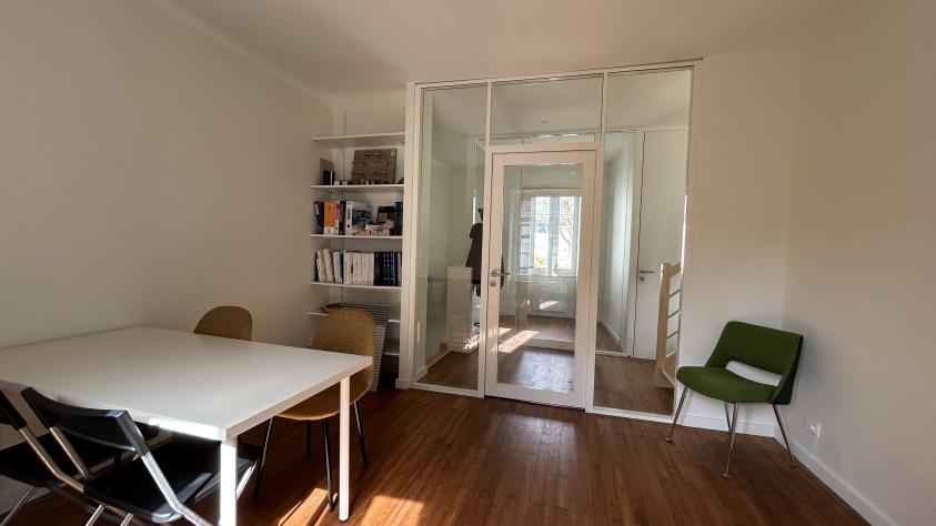 Bureau bas
