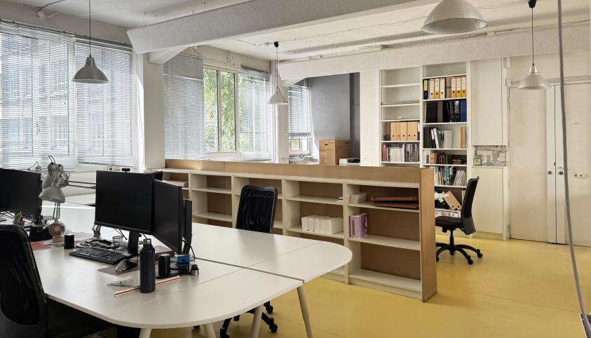 Bureaux avec entrée