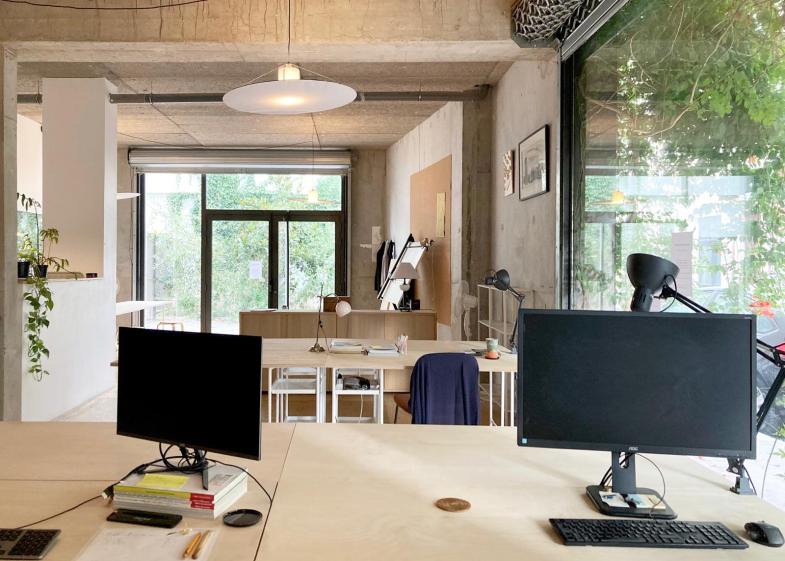 espace de travail lumineux et visible 