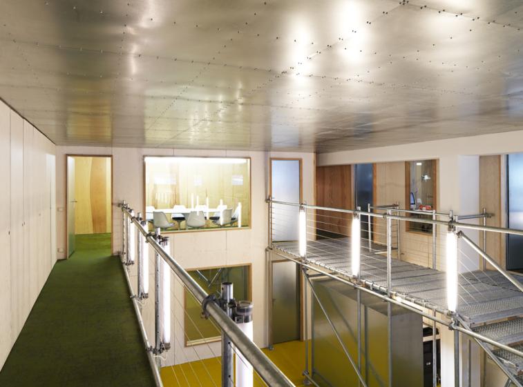 Vue du Hall d'entrée et de la Salle de Réunion
