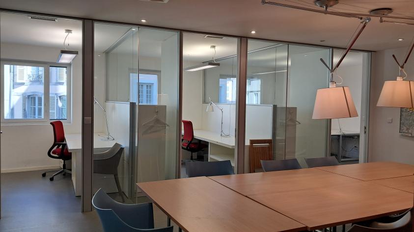 3 bureaux disponibles