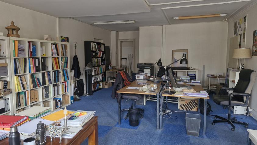 Grand bureau à partager 2