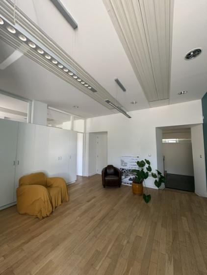 Accueil vu de l'entrée