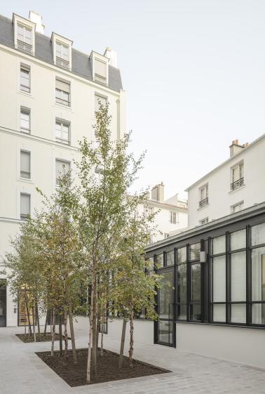 PHOTO COUR