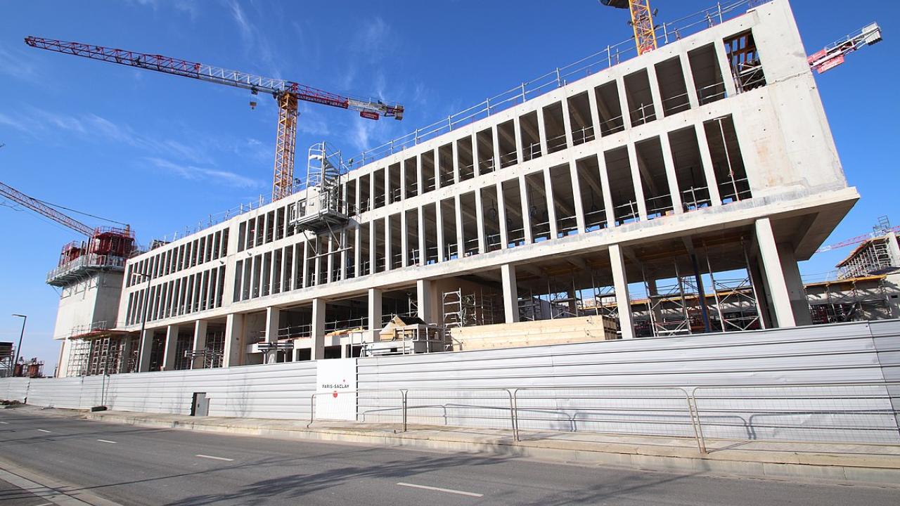 1200px-chantier_de_construction_de_luniversite_paris_saclay_sur_lavenue_de_la_vauve_a_palaiseau_le_18_fevrier_2018_-_10.jpg 1200px-chantier_de_construction_de_luniversite_paris_saclay_sur_lavenue_de_la_vauve_a_palaiseau_le_18_fevrier_2018_-_10.jpg