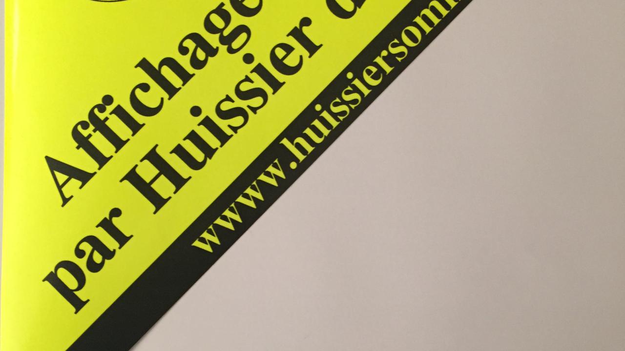 huissier.jpg