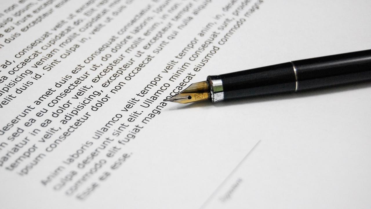 contrat.jpg contrat.jpg