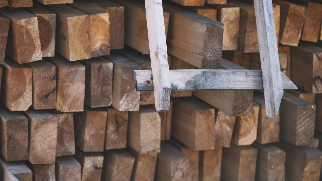 carpentry-with-wood