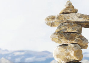 cairn_badge_sans_texte_save_the_date.png