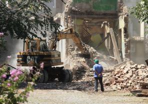 bulldozer-1385580_1280.jpg
