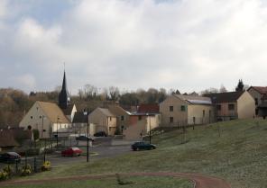  réhabilitation lourde d'une ferme en coeur de village. création de 10 logements sociaux collectifs