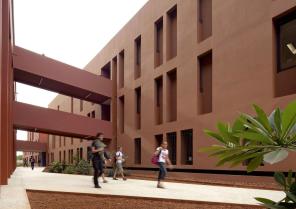 Groupe scolaire français Jean Mermoz à Dakar, Sénégal - Terreneuve arch.
