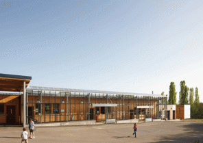 Côté cour de récréation