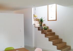 Construction d'une maison individuelle sur un terrain étroit