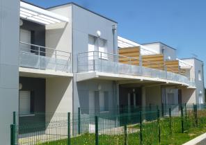 Zoom sur studios avec coin terrasse et jardin