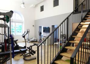 Création d'un cabinet médical dans une ancienne gare