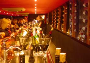 le bacchus - péniche bar à vins