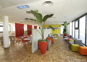 RESTAURANT DU SIÈGE DE STEELCASE À SCHILTIGHEIM