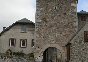 La porte Sainte-Quitterie.