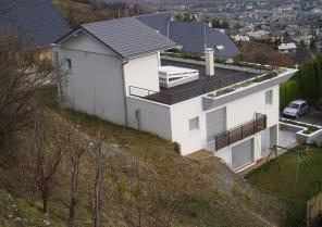 villa dans terrain à forte pente