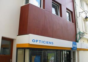Magasin d'optique : façade
