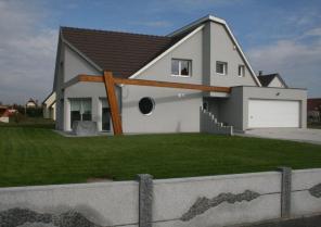 TOIS DÉCOUPÉ ET PERGOLA