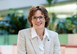 Jessika Roswall, Commissaire européenne 