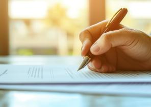 Signature d'un contrat