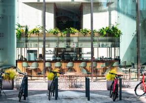cafe-with-modern-interior-frankfurt-germany