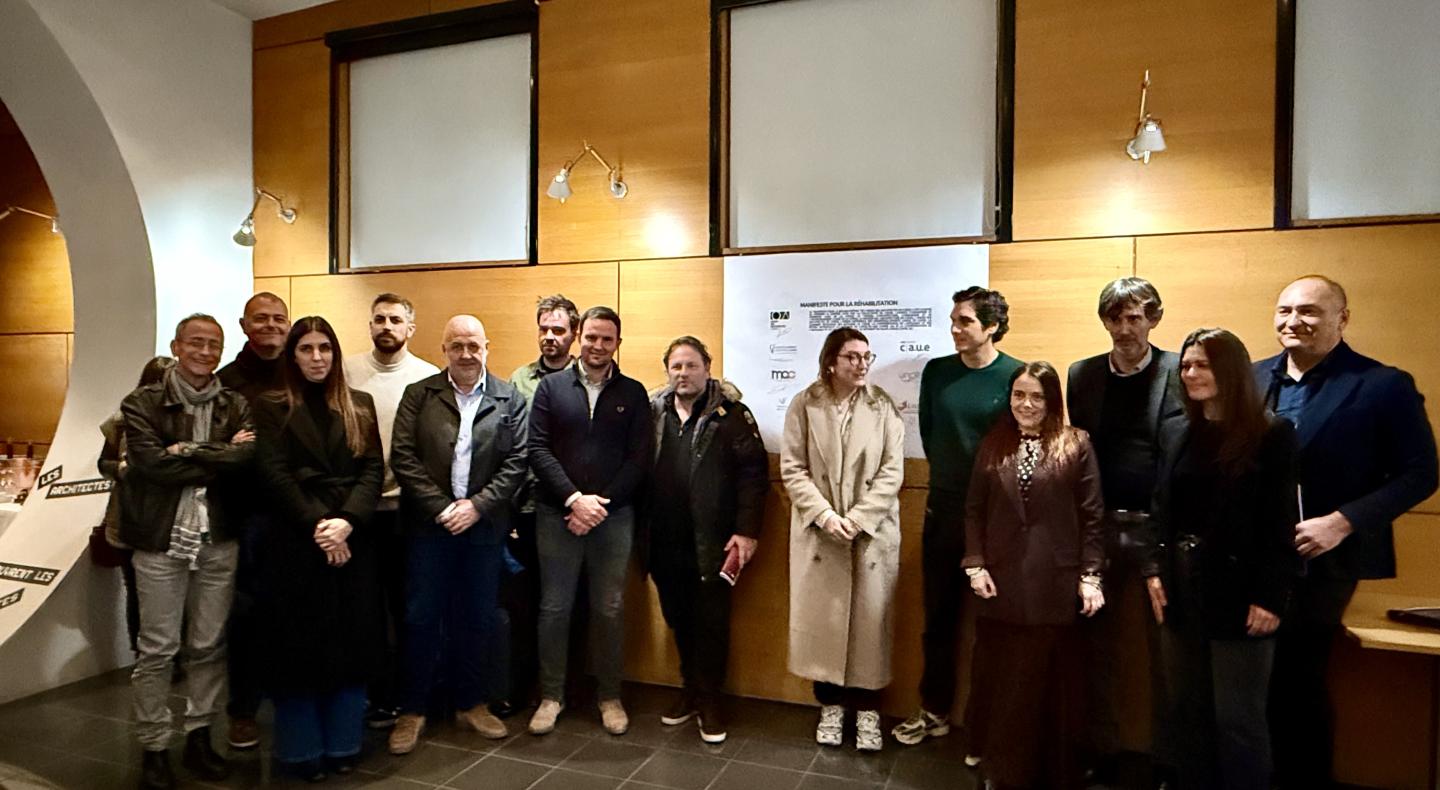 Signataires du Manifeste pour la réhabilitation et élus du CROA Corse