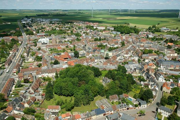 vue_aerienne_de_la_ville_de_breteuil.jpg vue_aerienne_de_la_ville_de_breteuil.jpg