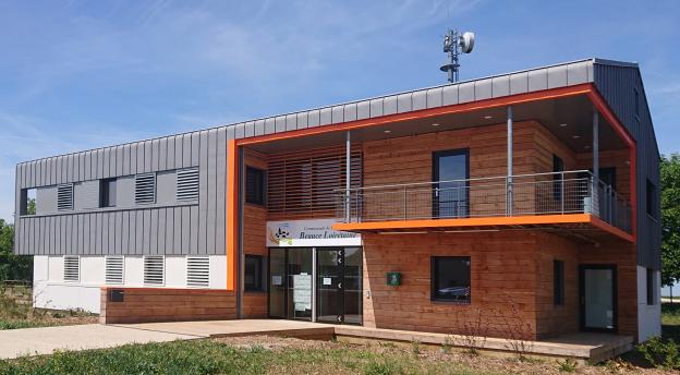 Façade du siège de la communauté de communes de la Beauce loirétaine à Sougy (45)