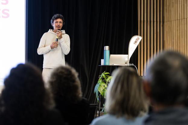 Conférence de Corentin de Chatelperron