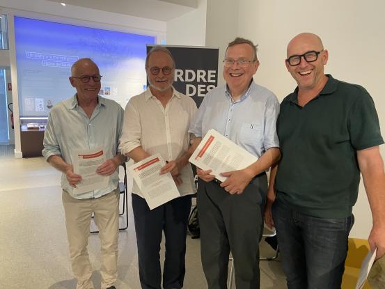Les signataires du Manifeste à Sedan 
